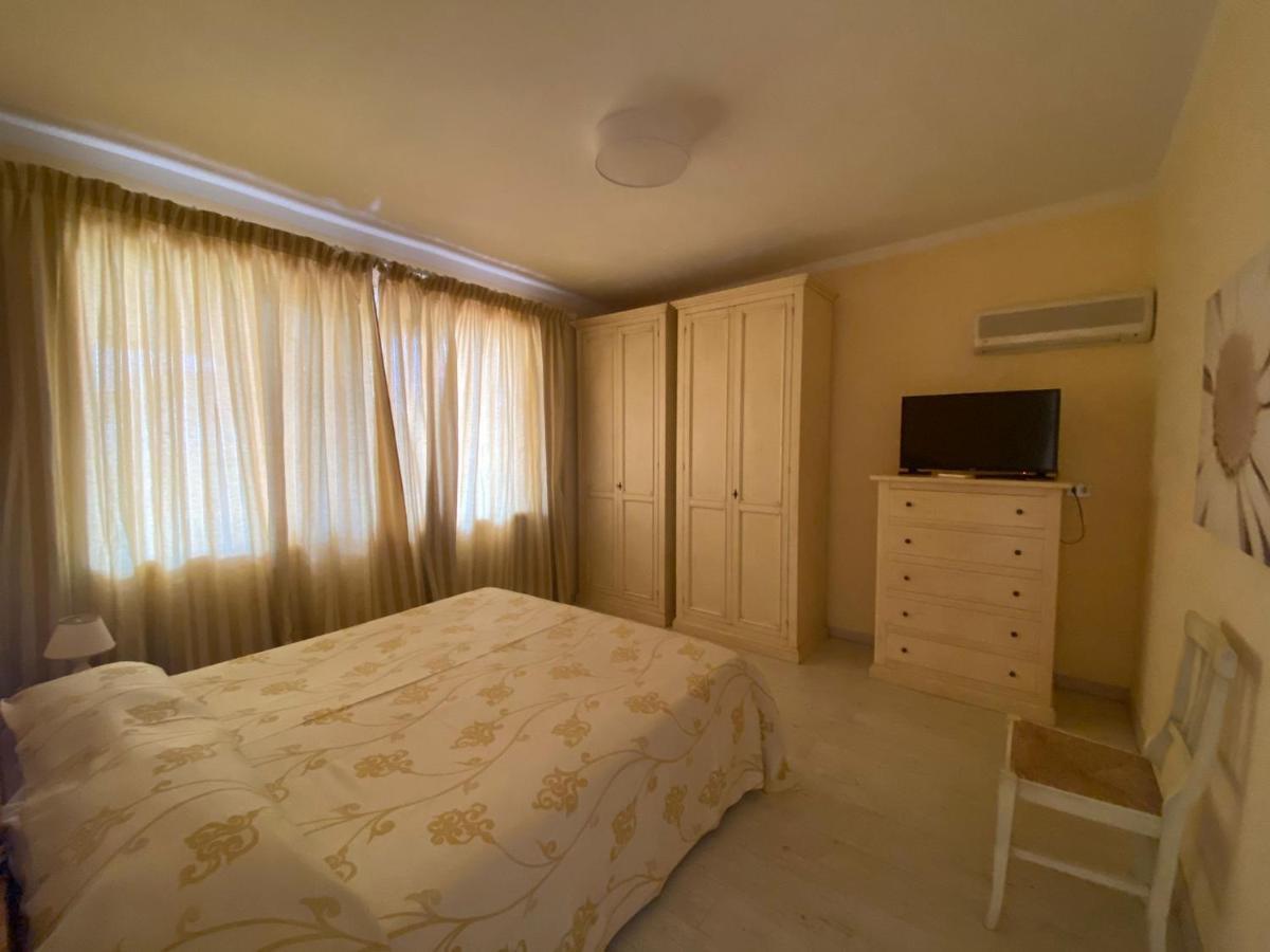 Residential Hotel Villaggio Innamorata Capoliveri  Bagian luar foto